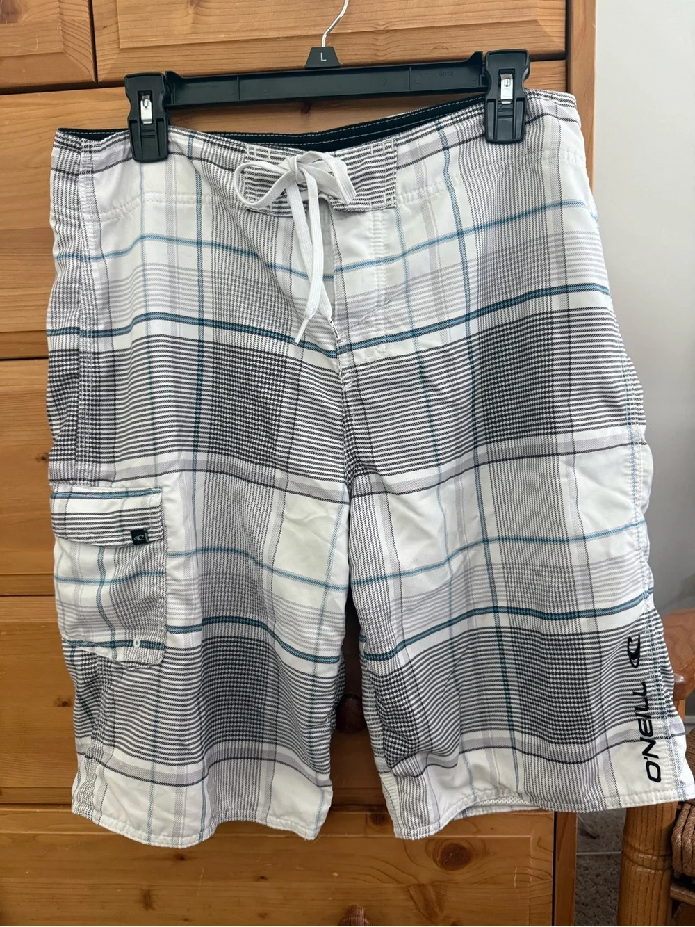 O'Neill Men’s White Plaid Swim Board Shorts with Gray, Black and Light Blue